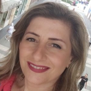 Meet your Posher, Aline